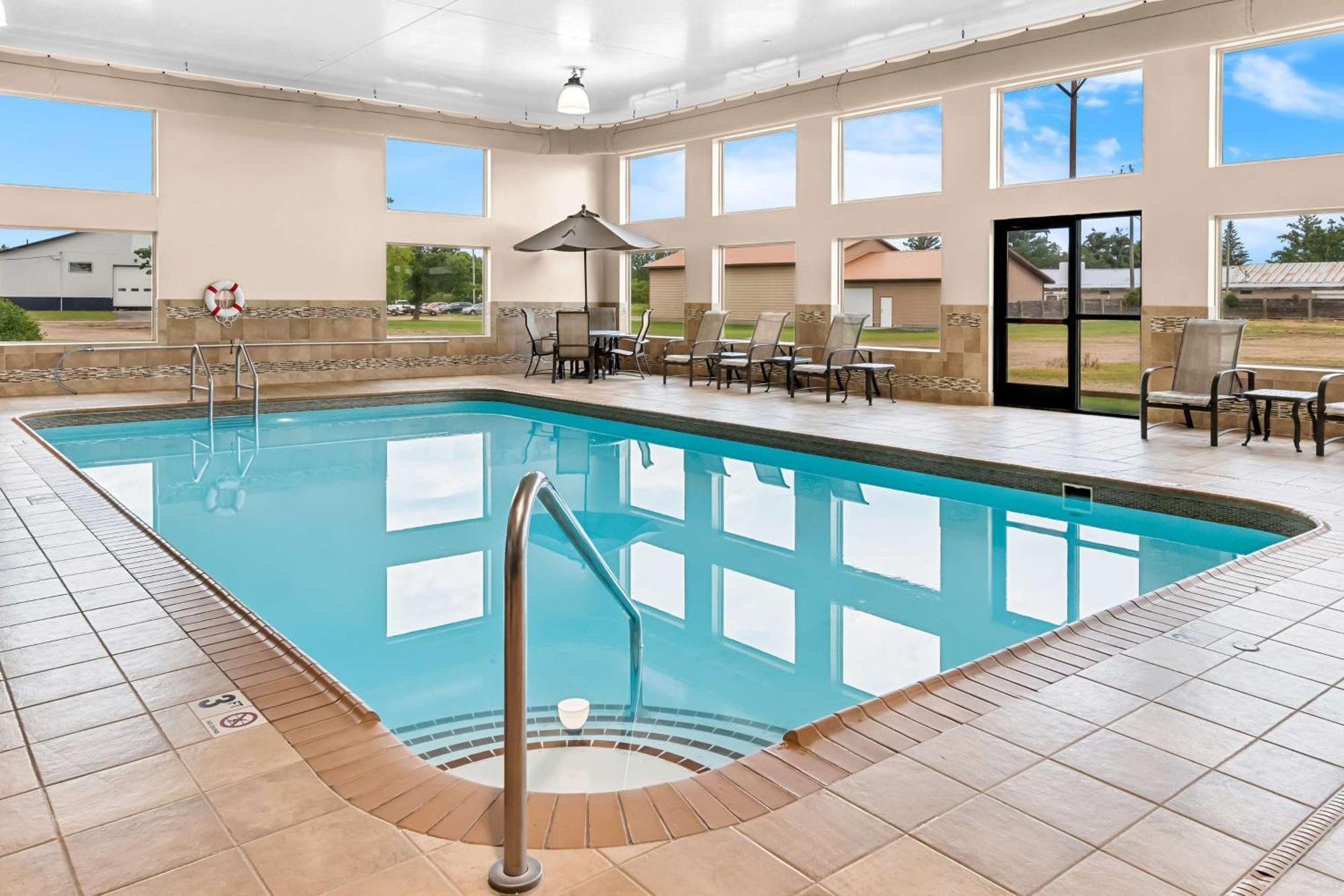 Heartland Inn & Suites, Surestay Collection By Best Western Park Rapids Екстер'єр фото