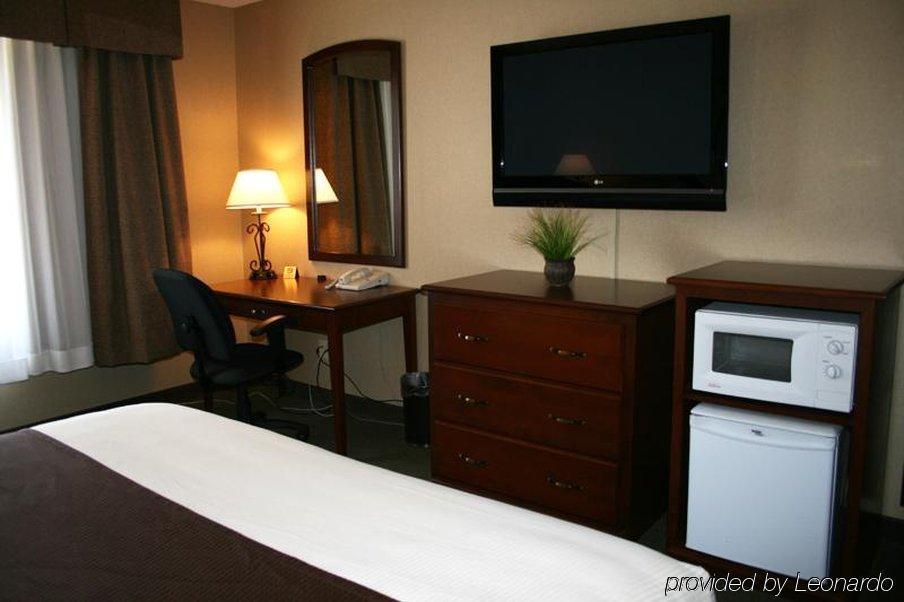 Heartland Inn & Suites, Surestay Collection By Best Western Park Rapids Номер фото