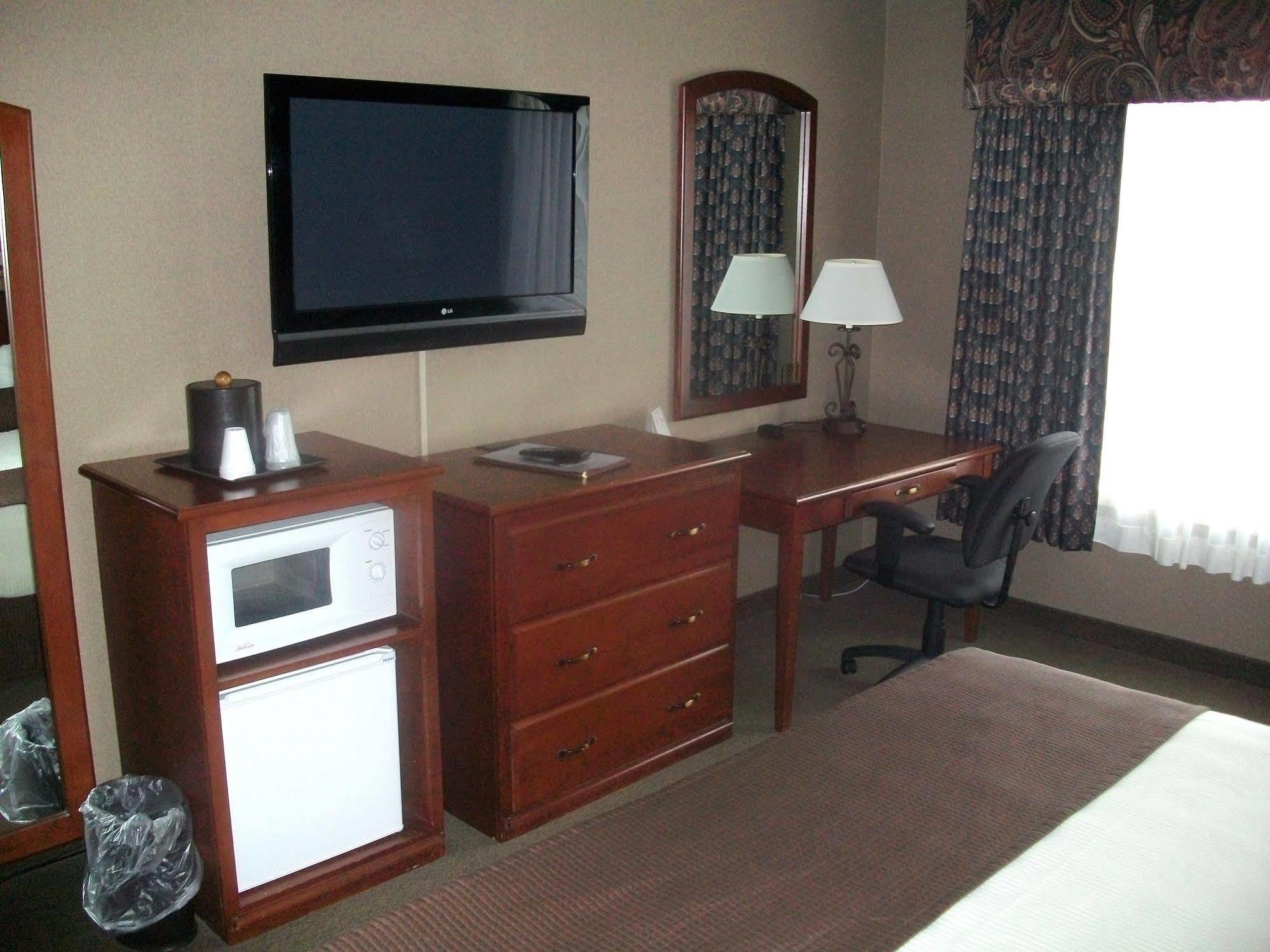 Heartland Inn & Suites, Surestay Collection By Best Western Park Rapids Екстер'єр фото