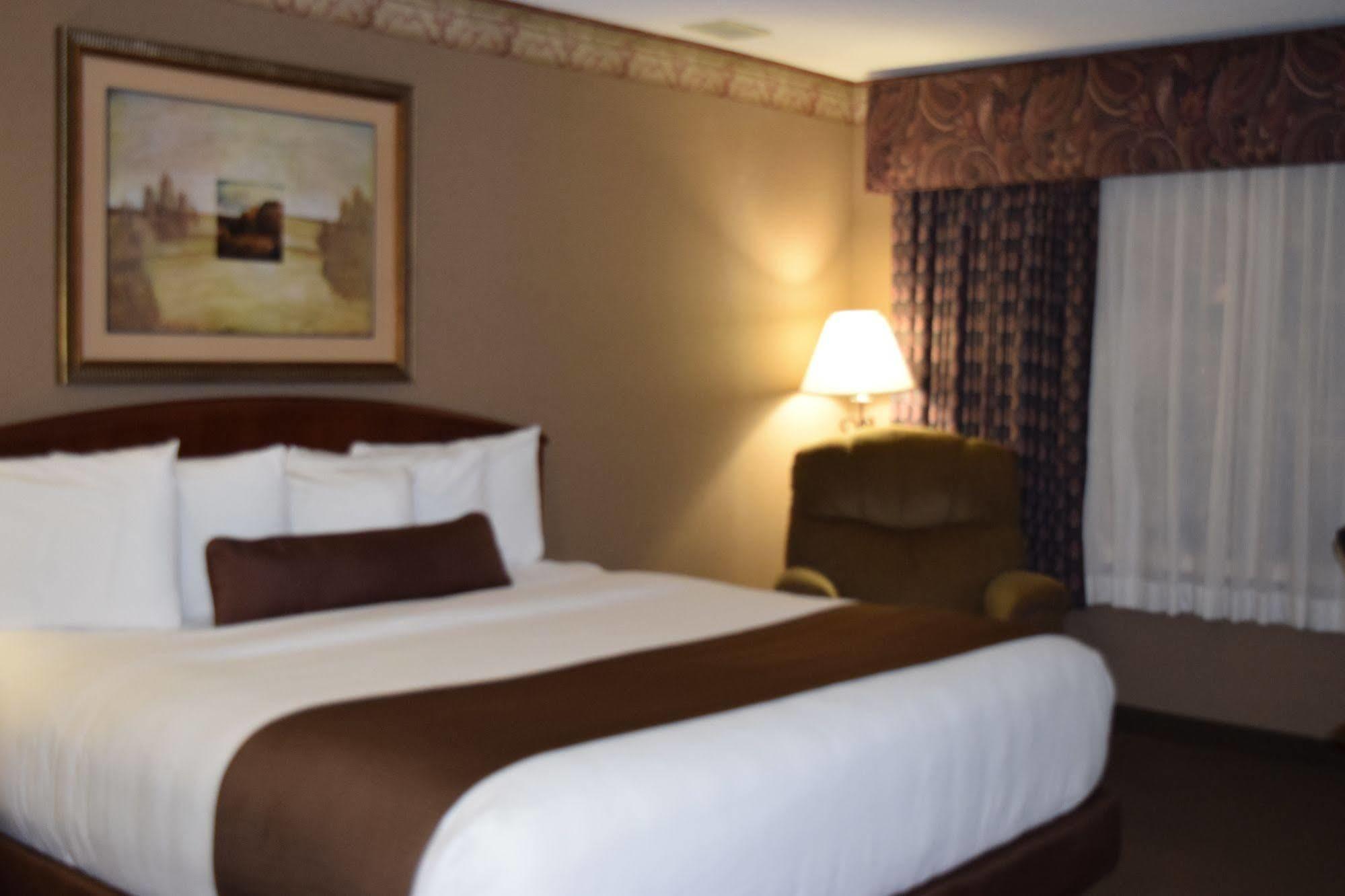 Heartland Inn & Suites, Surestay Collection By Best Western Park Rapids Екстер'єр фото